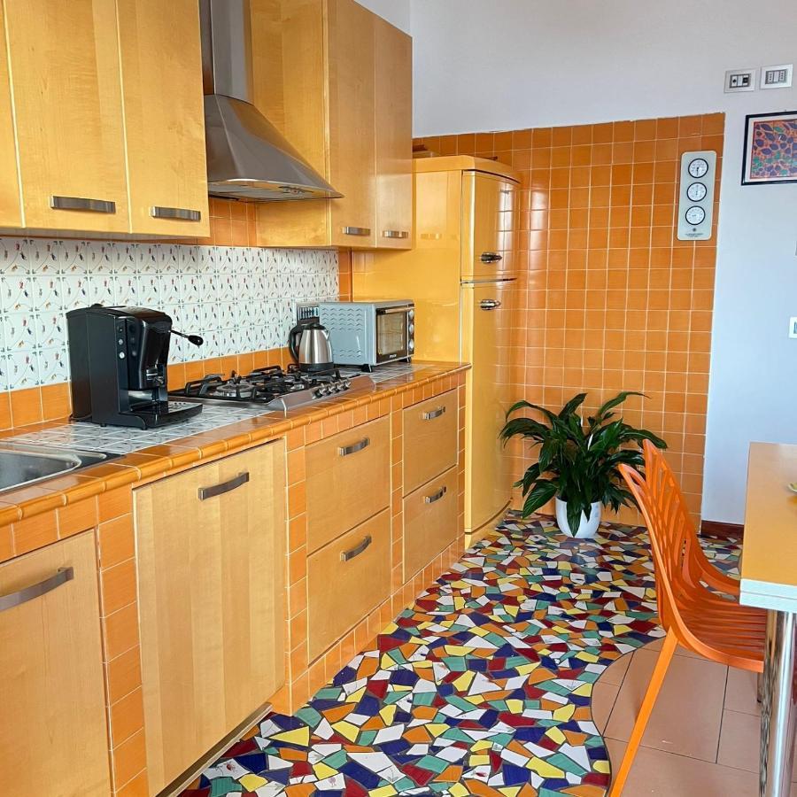 Vip Sul Mare Acomodação com café da manhã Castellammare di Stabia Exterior foto