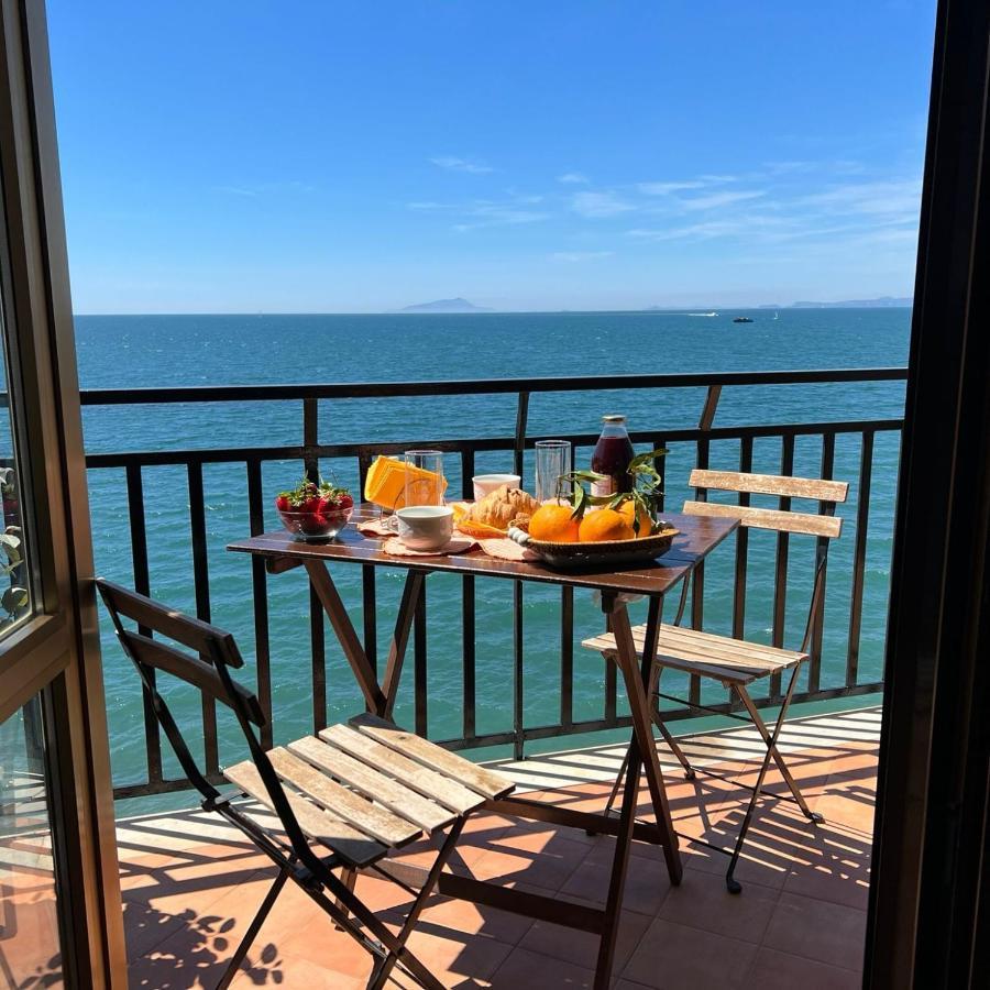 Vip Sul Mare Acomodação com café da manhã Castellammare di Stabia Exterior foto